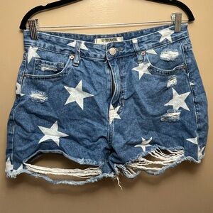 Star distressed Jean shorts